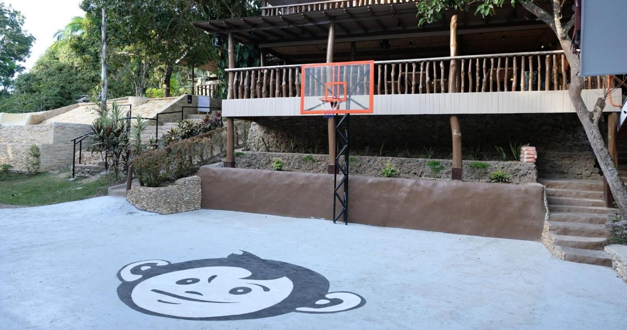 Ostello Mad Monkey Siquijor Esterno foto